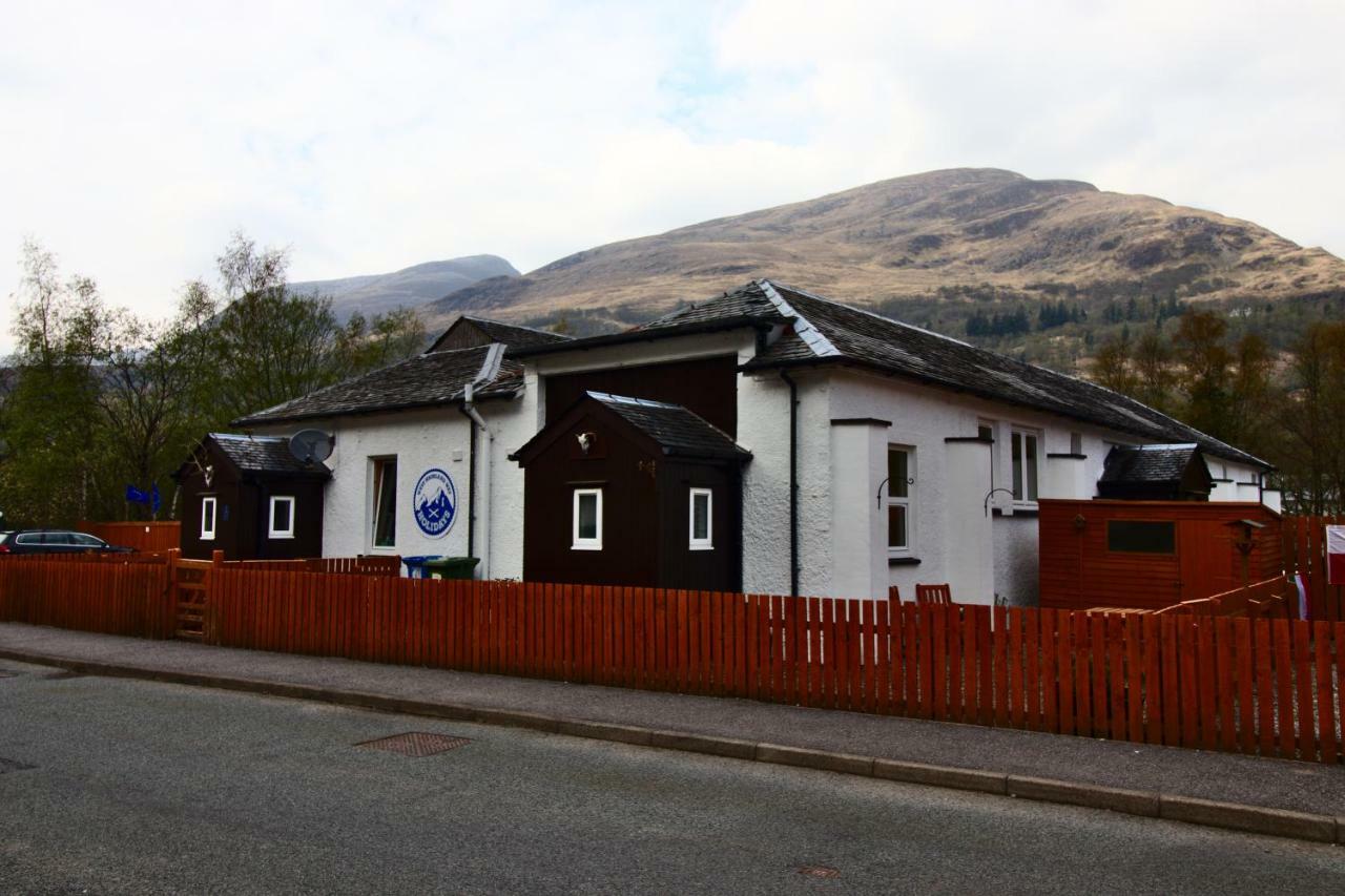 Leven And Linnhe Apartments, West Highland Way Holidays キンロックリーバン エクステリア 写真