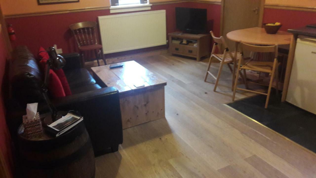 Leven And Linnhe Apartments, West Highland Way Holidays キンロックリーバン エクステリア 写真