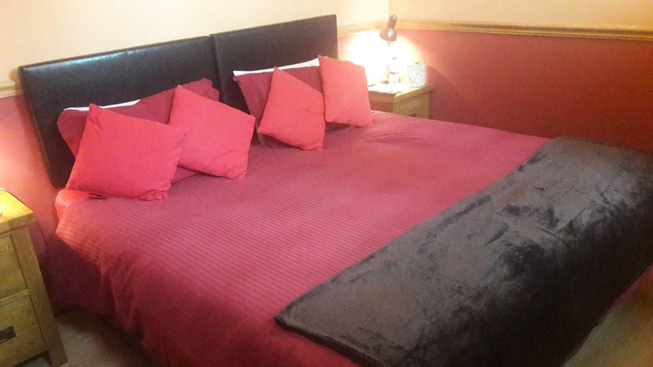 Leven And Linnhe Apartments, West Highland Way Holidays キンロックリーバン エクステリア 写真