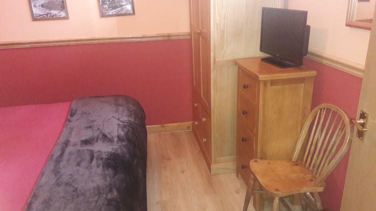 Leven And Linnhe Apartments, West Highland Way Holidays キンロックリーバン エクステリア 写真